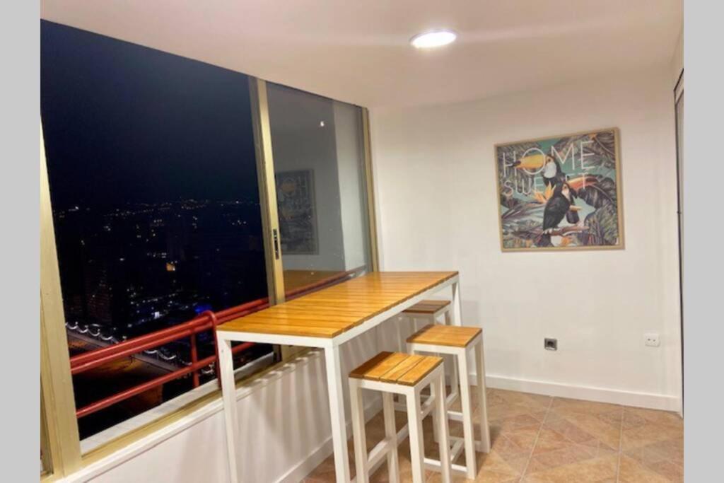 Ideal 1 Benidorm Bagian luar foto